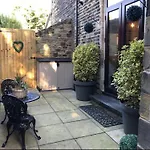 Studio77 Sheffield Free Parking Netflix Wifi Central